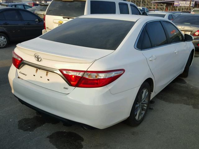 4T1BF1FK5GU524426 - 2016 TOYOTA CAMRY WHITE photo 4