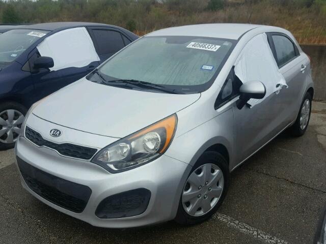 KNADN5A39C6011540 - 2012 KIA RIO EX SILVER photo 2