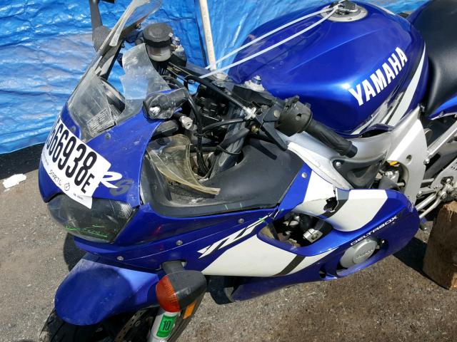 JYARJ04E72A026467 - 2002 YAMAHA YZFR6 L BLUE photo 9