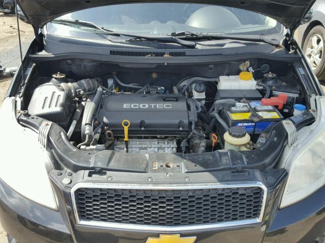 KL1TD66E39B304343 - 2009 CHEVROLET AVEO LS BLACK photo 7