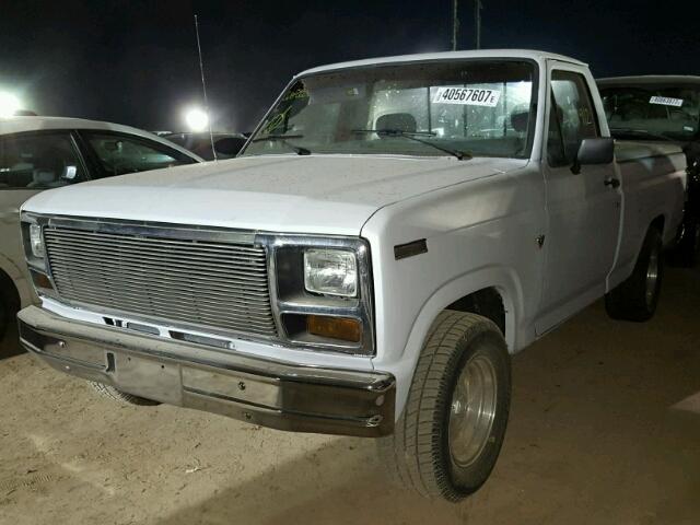 1FTCF10E6BRA32706 - 1981 FORD F100 WHITE photo 2