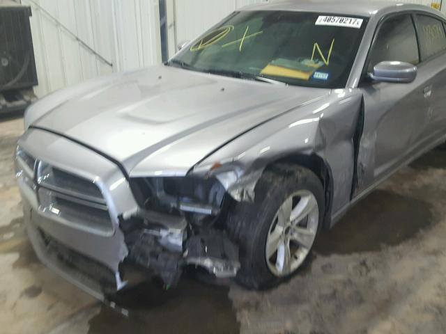 2C3CDXBG7EH107610 - 2014 DODGE CHARGER SE GRAY photo 9