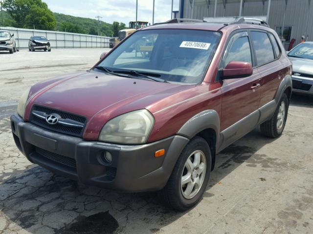 KM8JN12D65U041806 - 2005 HYUNDAI TUCSON GLS MAROON photo 2