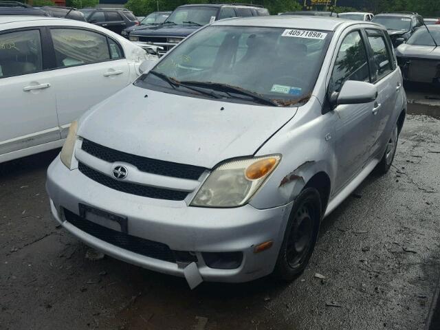 JTKKT624860152595 - 2006 TOYOTA SCION XA SILVER photo 2