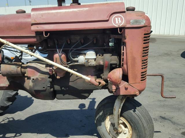 205572 - 1950 FORD TRACTOR RED photo 5