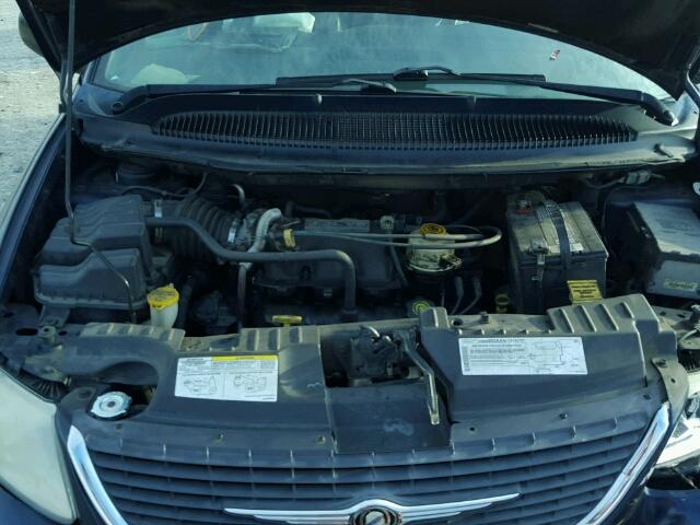 2C4GP44R94R520946 - 2004 CHRYSLER TOWN & COU BLUE photo 7