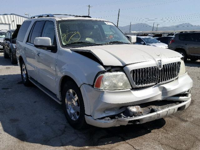 5LMFU28566LJ12151 - 2006 LINCOLN NAVIGATOR Weiß Foto 1