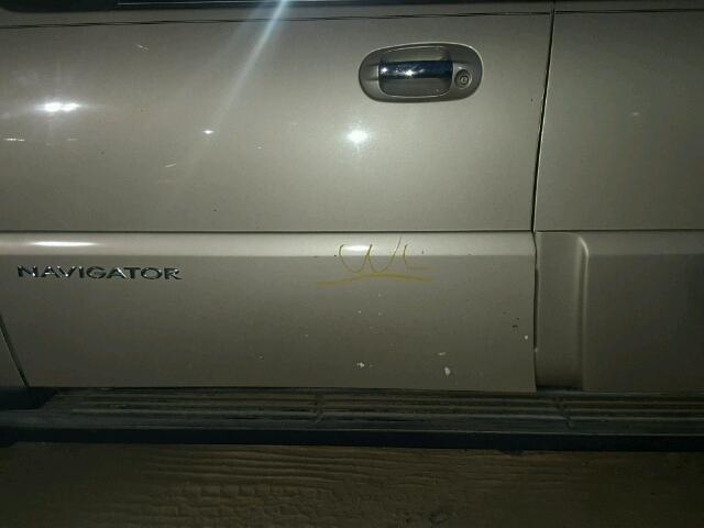 5LMFU27536LJ17504 - 2006 LINCOLN NAVIGATOR Braun Foto 9