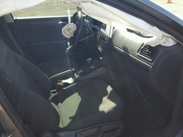 3VW2K7AJ3FM415058 - 2015 VOLKSWAGEN JETTA BASE Մոխրագույն լուսանկար 5