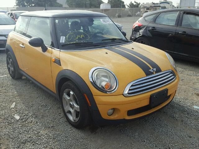 WMWMF33519TW79021 - 2009 MINI COOPER YELLOW photo 1