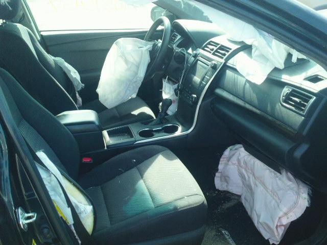 4T4BF1FK6FR501113 - 2015 TOYOTA CAMRY LE 灰色 照片 5