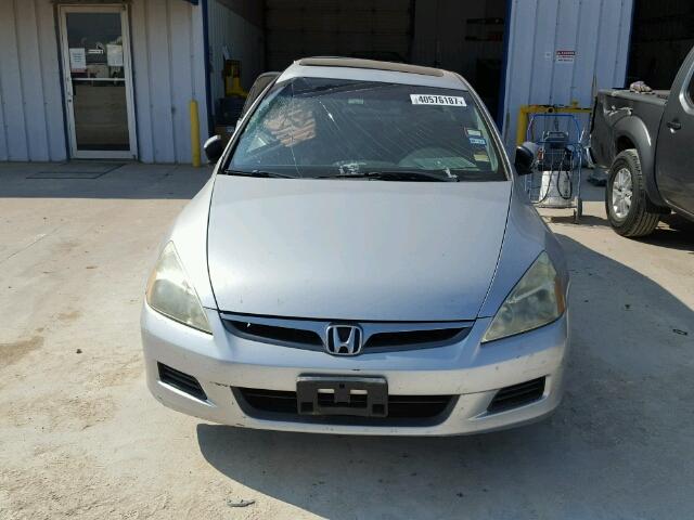 1HGCM66587A064834 - 2007 HONDA ACCORD EX SILVER photo 9