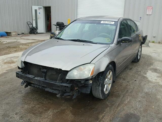 1N4AL11D32C158116 - 2002 NISSAN ALTIMA BAS GRAY photo 2