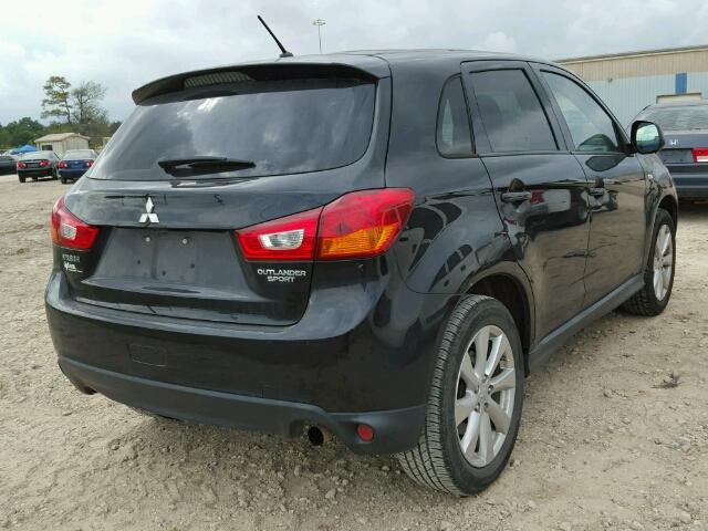 4A4AP3AU5EE005233 - 2014 MITSUBISHI OUTLANDER BLACK photo 4