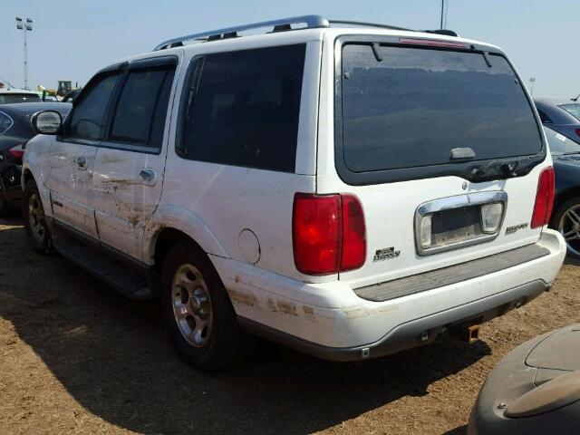 5LMEU27A7YLJ34320 - 2000 LINCOLN NAVIGATOR WHITE photo 3