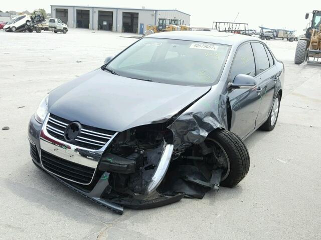 3VWRX7AJXAM096847 - 2010 VOLKSWAGEN JETTA SE Boz foto 2