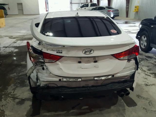 KMHDH6AE5DU015644 - 2013 HYUNDAI ELANTRA CO WHITE photo 9