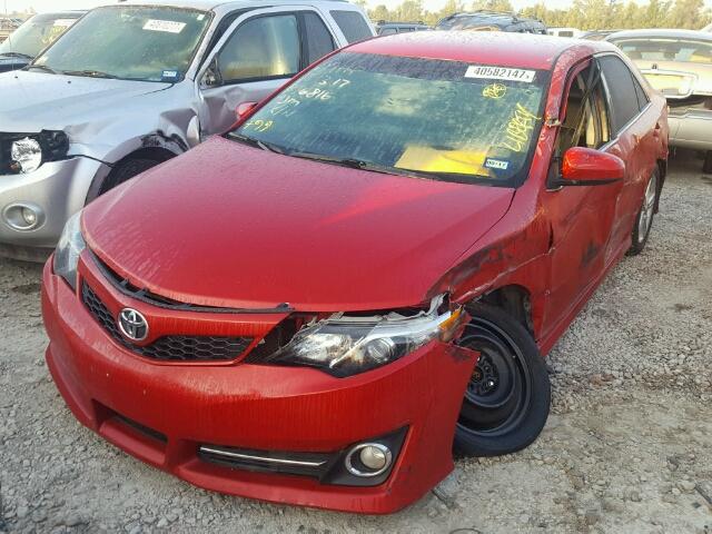 4T1BF1FK2EU831193 - 2014 TOYOTA CAMRY L RED photo 2