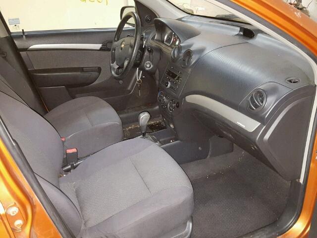 KL1TD56617B093840 - 2007 CHEVROLET AVEO BASE Pomarańczowy zdjęcie 5