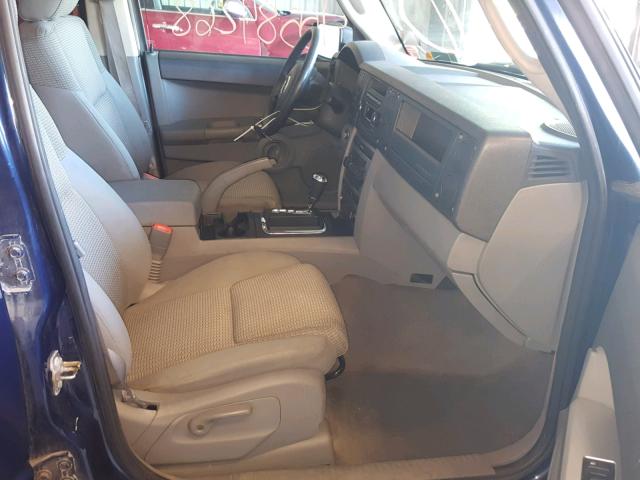 1J8HG48K16C260869 - 2006 JEEP COMMANDER BLUE photo 5