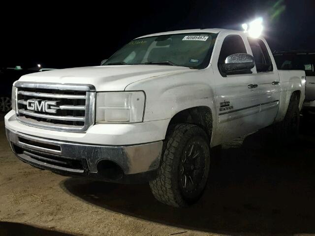 3GTP2VE75CG109078 - 2012 GMC SIERRA K15 WHITE photo 2