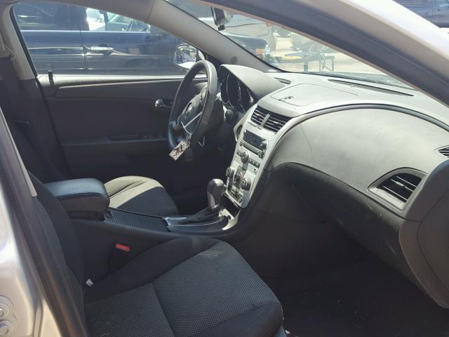 1G1ZC5E03CF355582 - 2012 CHEVROLET MALIBU 1LT 银色 照片 5