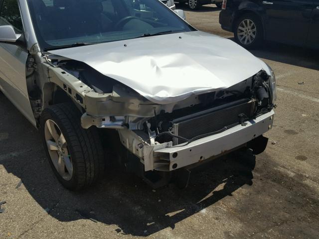 1G1ZC5E03CF355582 - 2012 CHEVROLET MALIBU 1LT 银色 照片 9