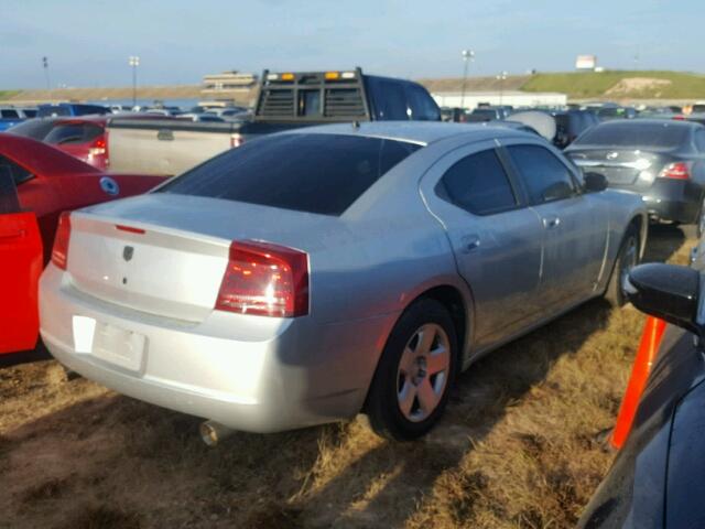 2B3KA43R68H100703 - 2008 DODGE CHARGER GRAY photo 4