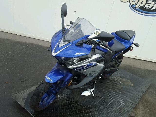 MH3RH06Y6GK013638 - 2016 YAMAHA YZFR3 BLUE photo 2