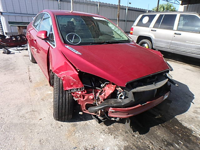 1G4PP5SK2D4205240 - 2013 BUICK VERANO RED photo 1