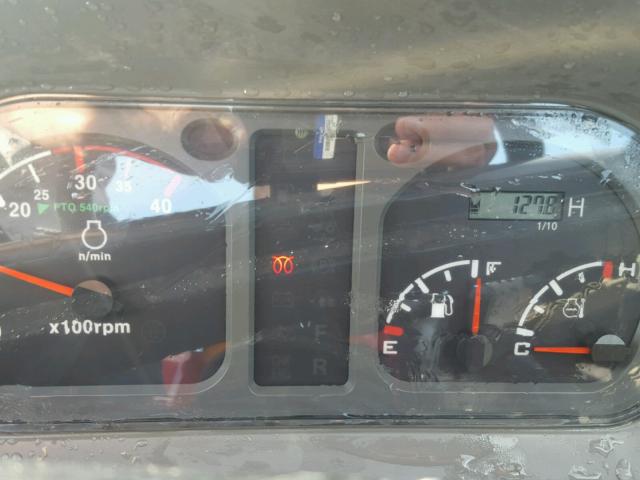 55GCL00717 - 2017 MAHINDRA AND MAHINDRA 2555 红色 照片 8