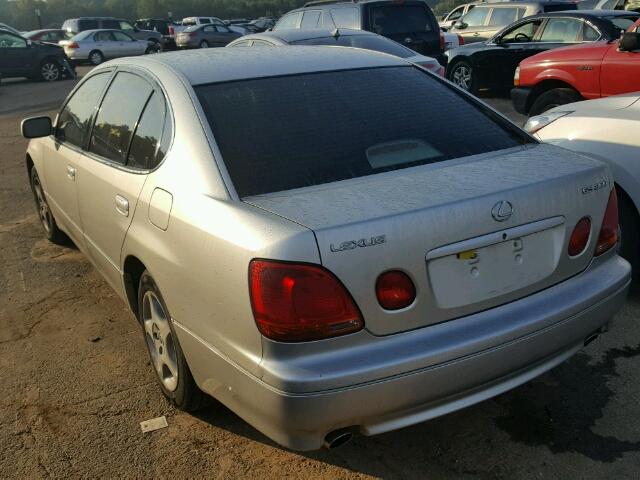 JT8BD69S610150988 - 2001 LEXUS GS 银色 照片 3