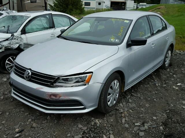 3VW2K7AJ0FM327049 - 2015 VOLKSWAGEN JETTA BASE SILVER photo 2