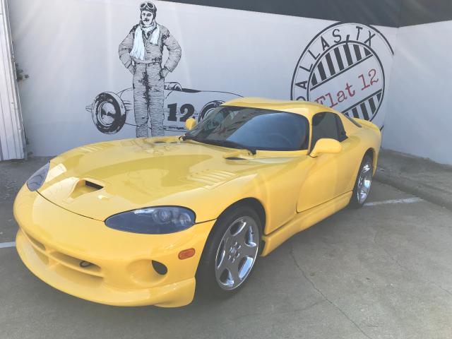 1B3ER69E61V701127 - 2001 DODGE VIPER GTS YELLOW photo 2