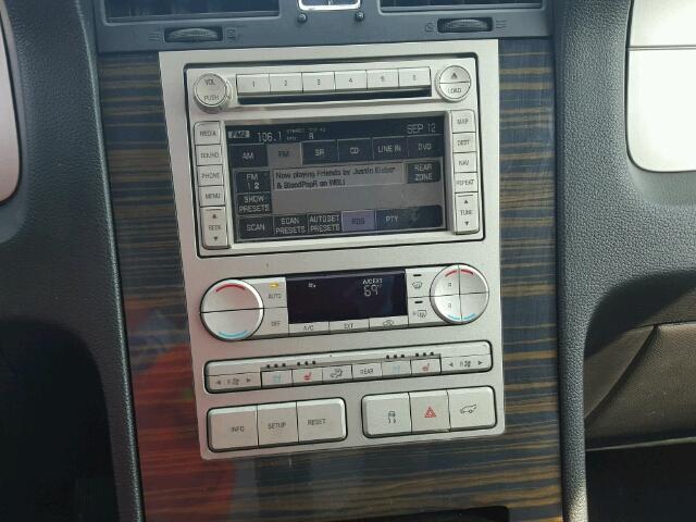 5LMFL27508LJ10435 - 2008 LINCOLN NAVIGATOR შავი ფოტო 9