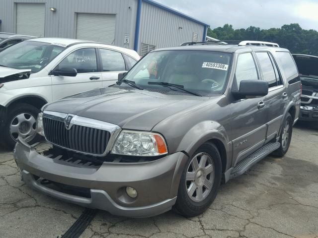 5LMFU27R63LJ35249 - 2003 LINCOLN NAVIGATOR ნაცრისფერი ფოტო 2