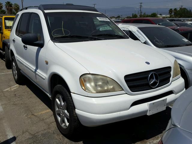 4JGAB72E6XA123303 - 1999 MERCEDES-BENZ ML 430 白色 照片 1