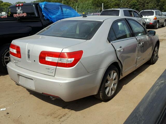3LNHM28TX8R647577 - 2008 LINCOLN MKZ Marrón foto 4
