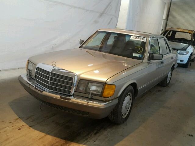 WDBCA24E9MA591939 - 1991 MERCEDES-BENZ 300 SE TAN photo 2