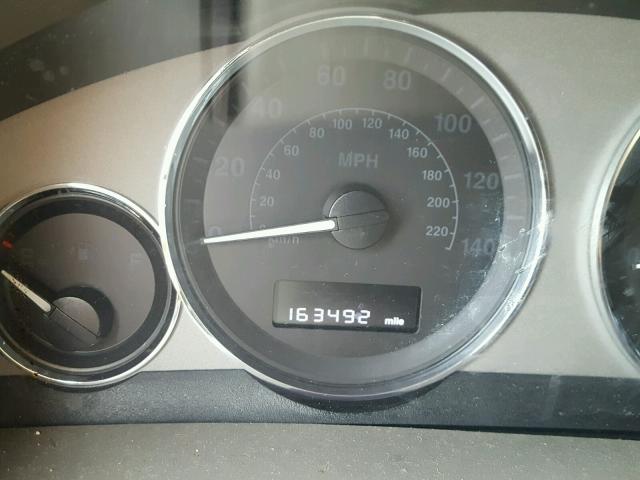 1J8HG68288C149072 - 2008 JEEP COMMANDER GREEN photo 8