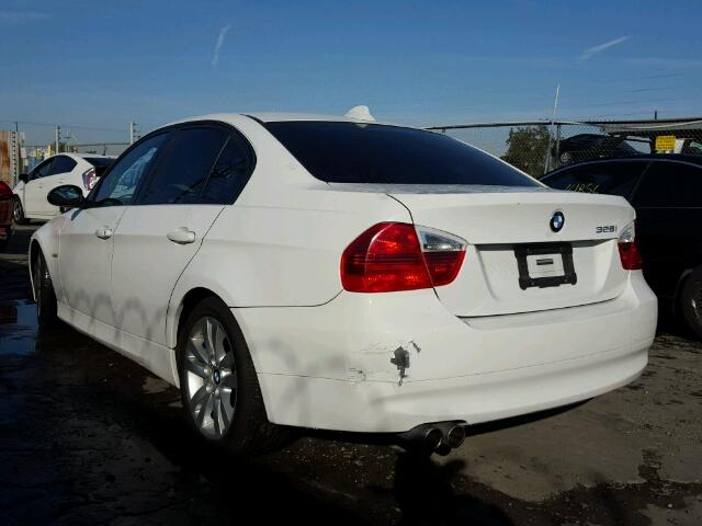 WBAVC535X8FZ88184 - 2008 BMW 328 I SULE WHITE photo 3