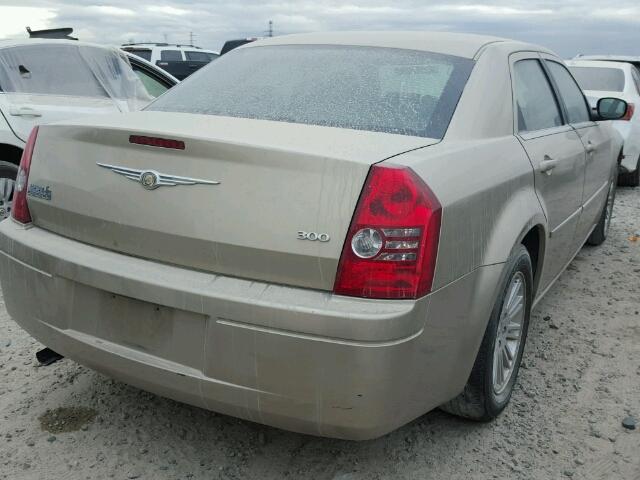 2C3KA43D59H555745 - 2009 CHRYSLER 300 GOLD photo 4