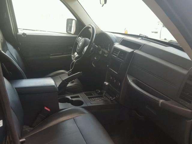 1J4PN3GK7BW591480 - 2011 JEEP LIBERTY RE GREEN photo 5