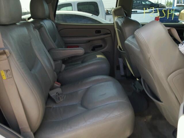 1GNEC13T74J176009 - 2004 CHEVROLET TAHOE WHITE photo 6