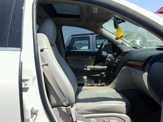 5GZER23D99J139586 - 2009 SATURN OUTLOOK XR თეთრი ფოტო 5