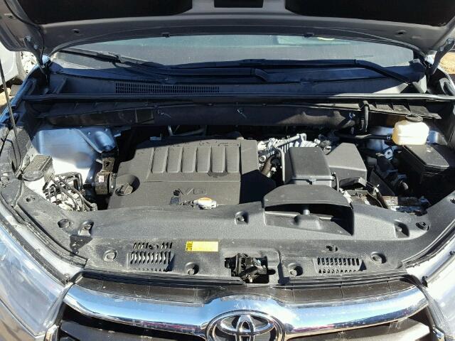 5TDZKRFH2GS146068 - 2016 TOYOTA HIGHLANDER SILVER photo 7