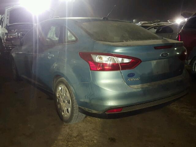 1FAHP3F25CL300134 - 2012 FORD FOCUS BLUE photo 3