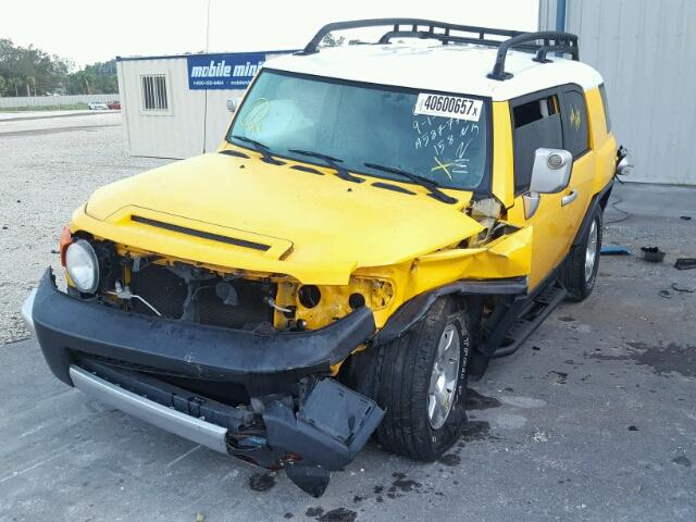 JTEBU11F970047846 - 2007 TOYOTA FJ CRUISER YELLOW photo 2