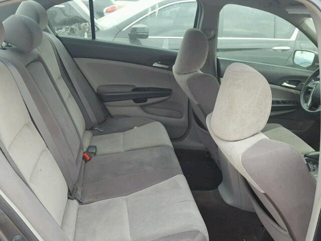 JHMCP26458C060489 - 2008 HONDA ACCORD LXP GRAY photo 6