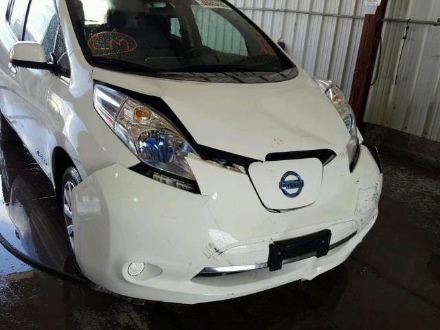 1N4AZ0CP6DC415515 - 2013 NISSAN LEAF S WHITE photo 9